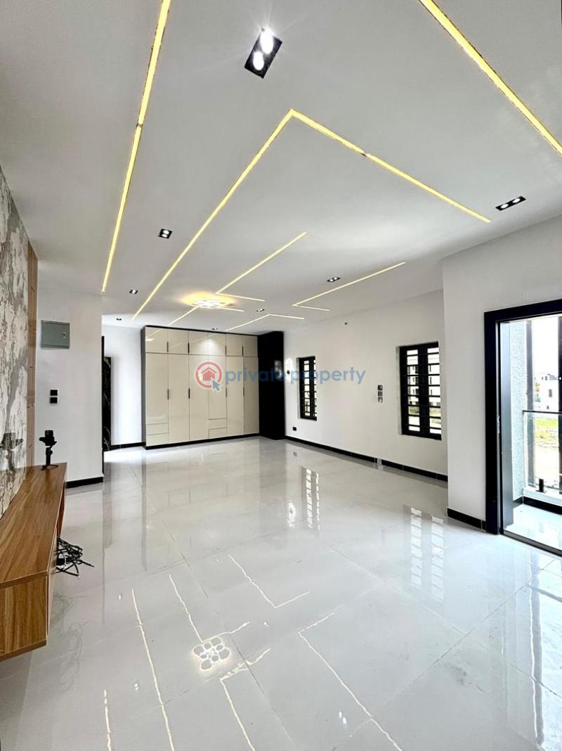 5 bedroom Detached Duplex For Sale Ologolo, Lekki Lagos - 10