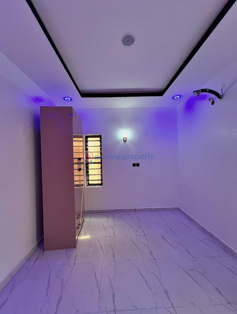 6 bedroom Detached Duplex For Sale Secure Estate At Chevron Lekki Chevron Drive Lekki Lagos - 14