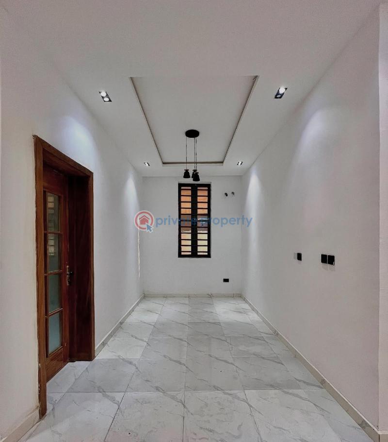 5 bedroom Detached Duplex For Sale Chevron Drive Lekki Lagos - 3