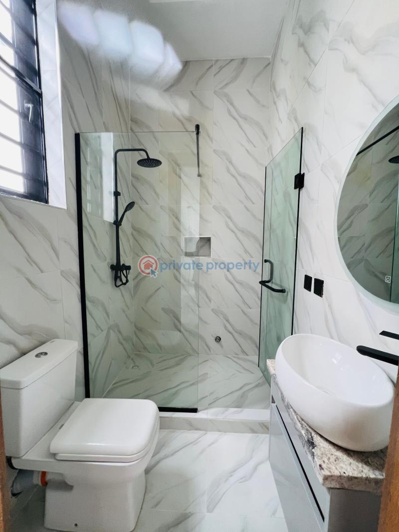 Contemporary 5 bedroom fully detached duplex with bq & swimming pool - 21 5 bedroom Detached Duplex For Sale Orchid Road, Lekki Lafiaji Lekki Lagos - 21