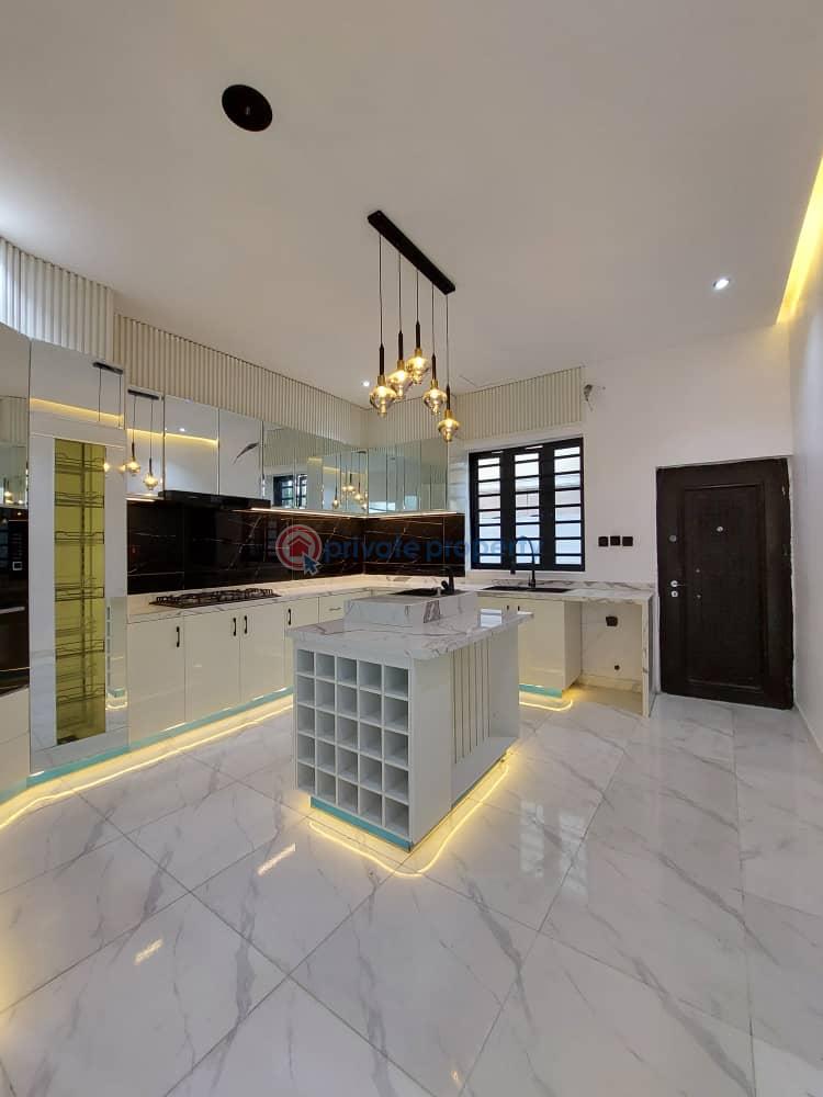 5 bedroom Detached Duplex For Sale Chevron Drive Lekki Lagos - 1