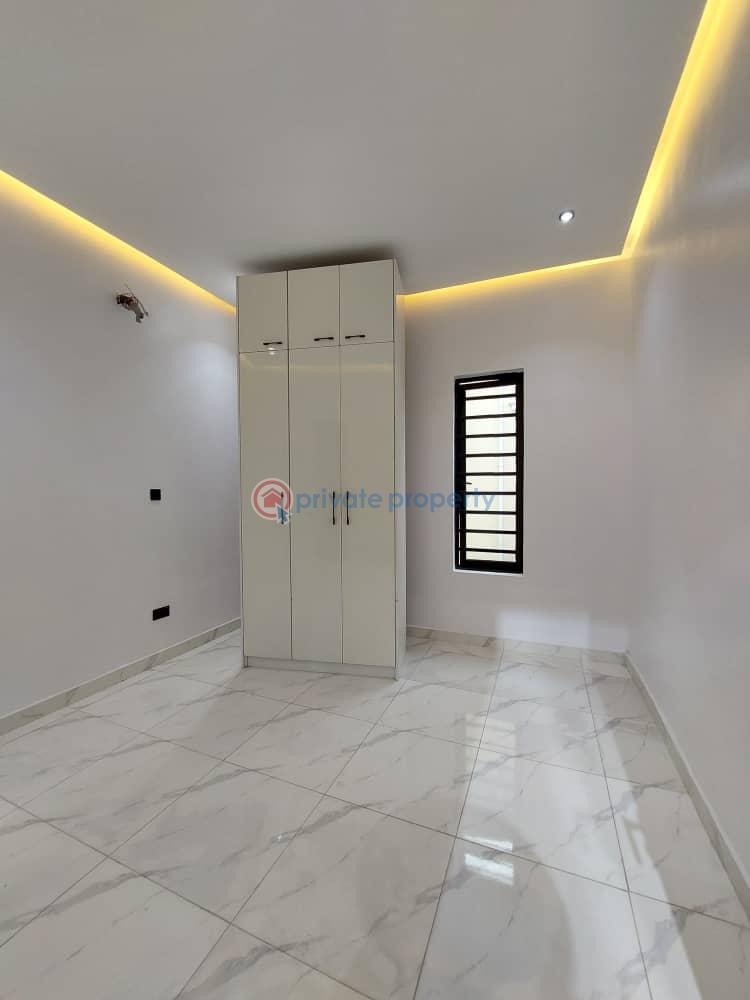 5 bedroom Detached Duplex For Sale Chevron Drive Lekki Lagos - 4