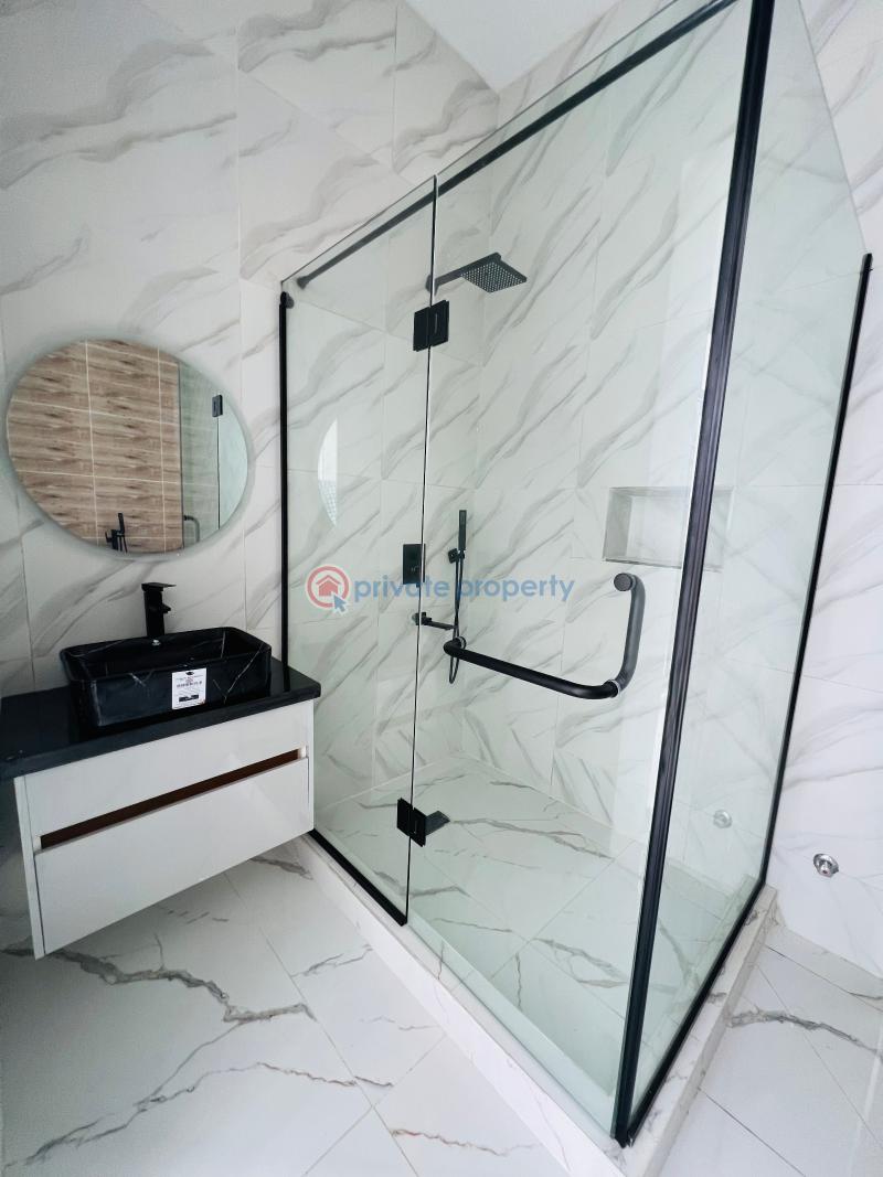 Contemporary 5 bedroom fully detached duplex with bq & swimming pool - 15 5 bedroom Detached Duplex For Sale Orchid Road, Lekki Lafiaji Lekki Lagos - 15