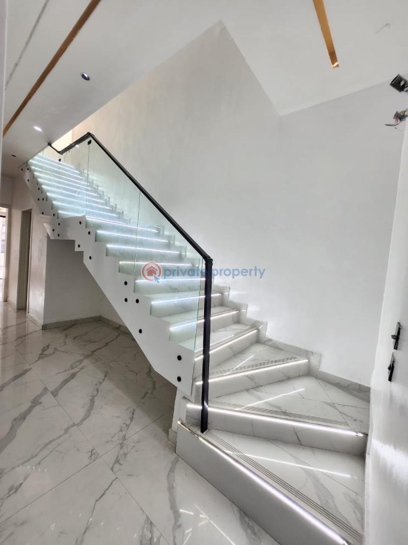 5 bedroom Detached Duplex For Sale Chevron Drive Lekki Lagos - 5