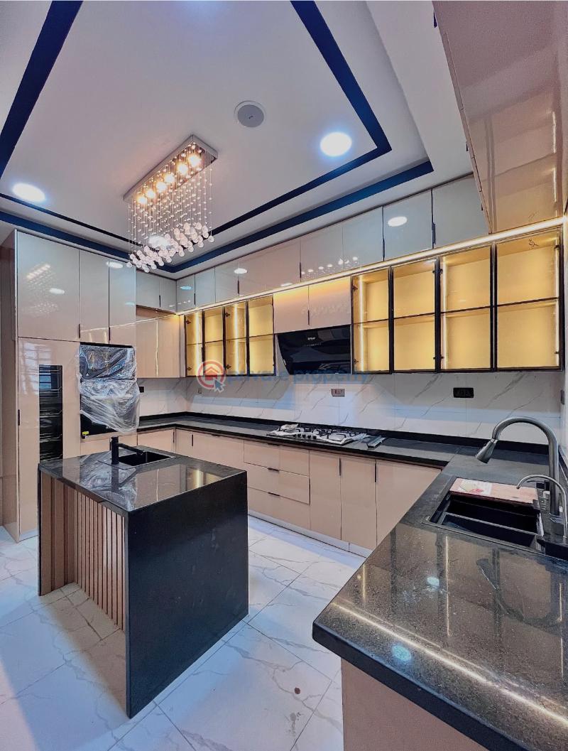 6 bedroom Detached Duplex For Sale Secure Estate At Chevron Lekki Chevron Drive Lekki Lagos - 4