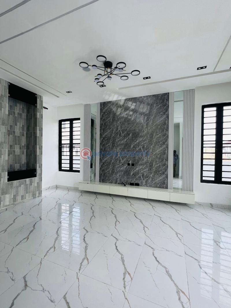 Contemporary 5 bedroom fully detached duplex with bq & swimming pool - 4 5 bedroom Detached Duplex For Sale Orchid Road, Lekki Lafiaji Lekki Lagos - 4