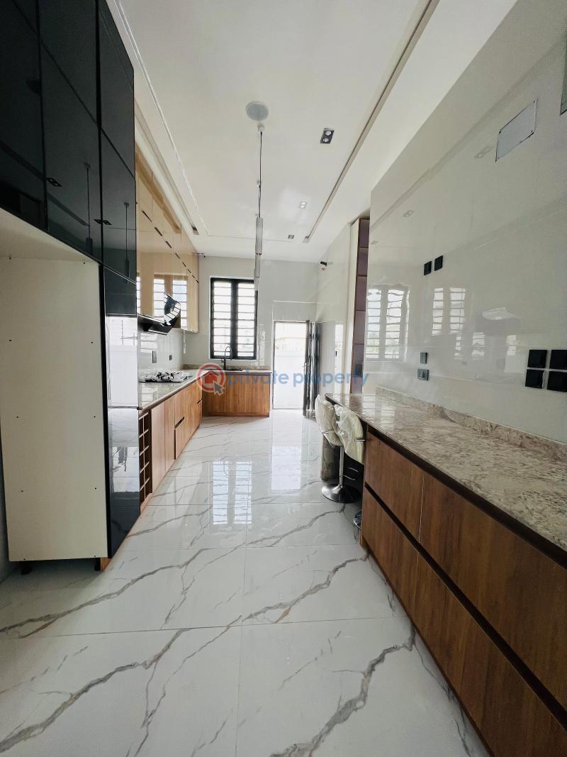 Contemporary 5 bedroom fully detached duplex with bq & swimming pool - 6 5 bedroom Detached Duplex For Sale Orchid Road, Lekki Lafiaji Lekki Lagos - 6