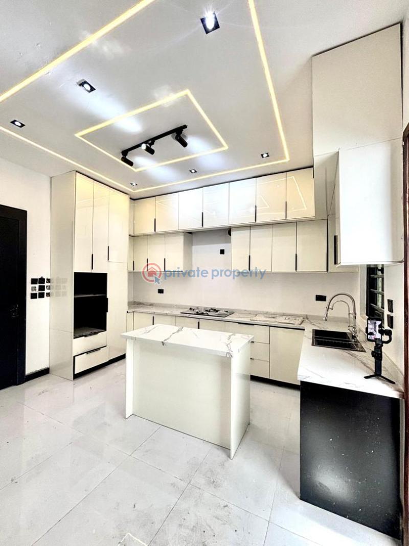 5 bedroom Detached Duplex For Sale Ologolo, Lekki Lagos - 4