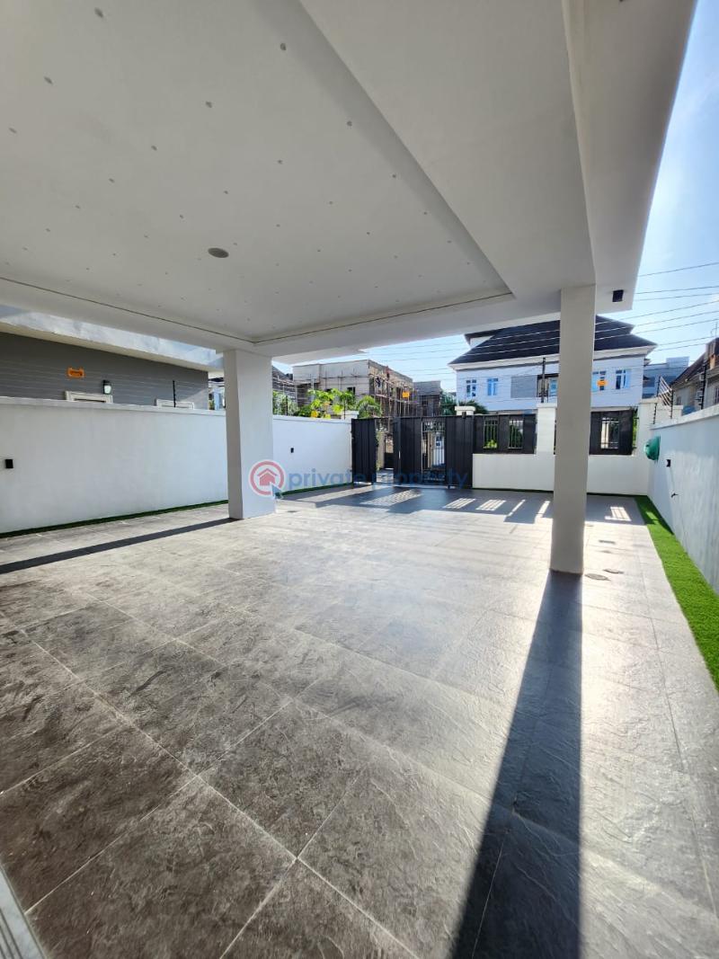 5 bedroom Detached Duplex For Sale Chevron Drive Lekki Lagos - 3