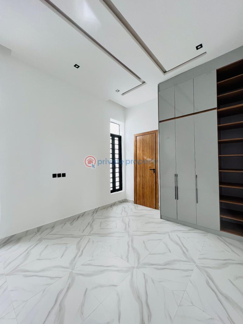 Contemporary 5 bedroom fully detached duplex with bq & swimming pool - 19 5 bedroom Detached Duplex For Sale Orchid Road, Lekki Lafiaji Lekki Lagos - 19