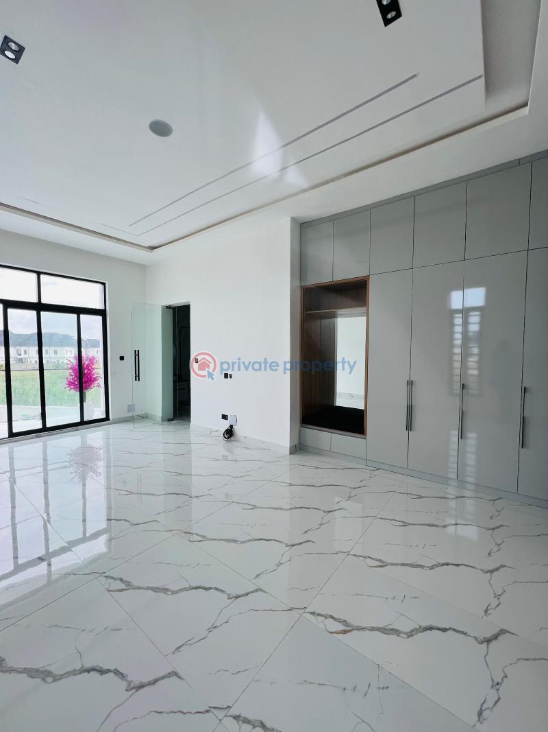 Contemporary 5 bedroom fully detached duplex with bq & swimming pool - 13 5 bedroom Detached Duplex For Sale Orchid Road, Lekki Lafiaji Lekki Lagos - 13
