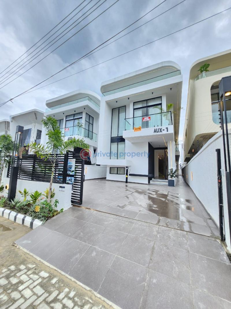 5 bedroom Detached Duplex For Sale Orchid Road Lekki Lagos - 17