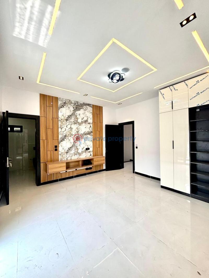 5 bedroom Detached Duplex For Sale Ologolo, Lekki Lagos - 8