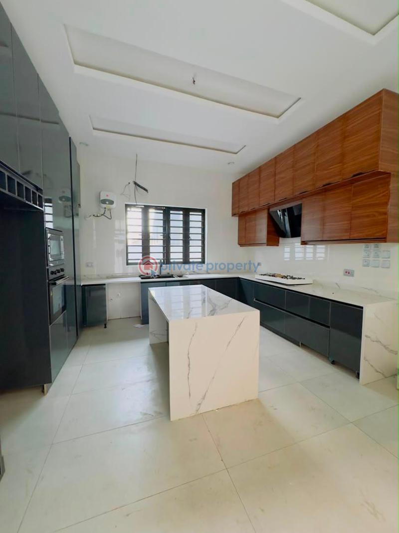 5 bedroom Detached Duplex For Sale Magodo Phase 1 Magodo Isheri Ikeja Lagos - 9