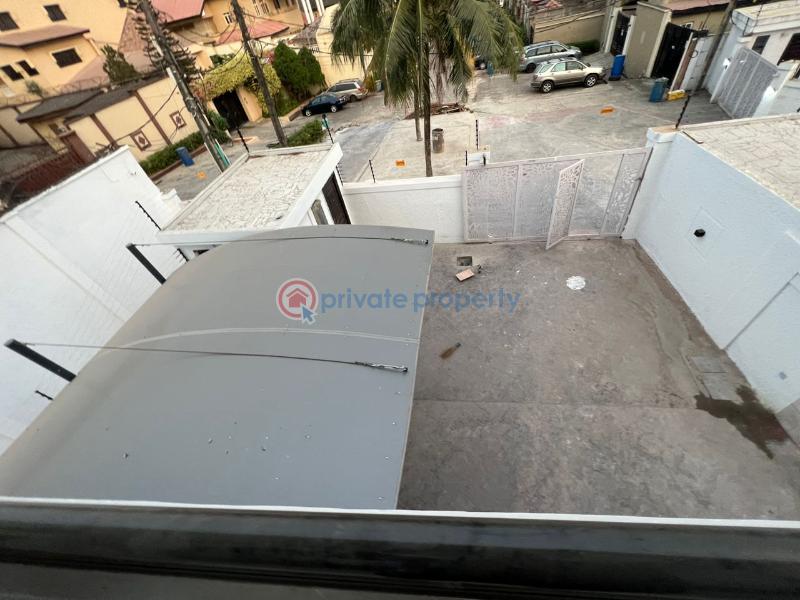 5 bedroom Detached Duplex For Sale Omole Phase 1 Ojodu Lagos - 16