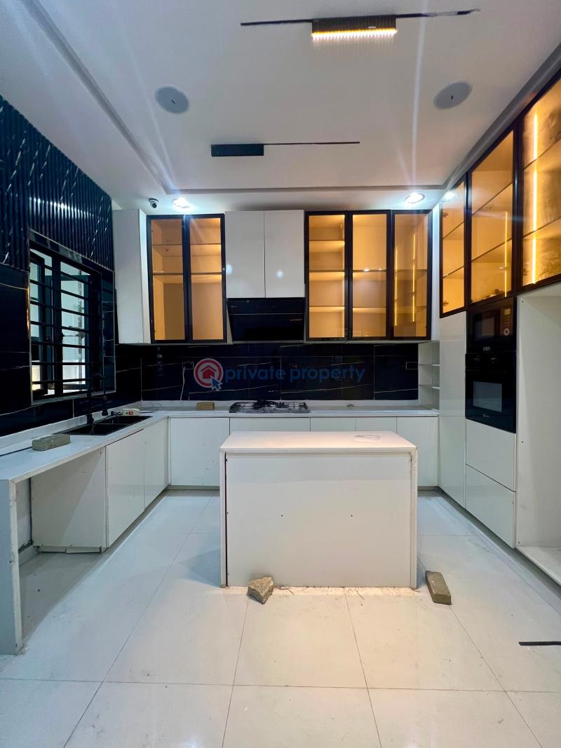 5 bedroom Detached Duplex For Sale Orchid Road Lekki Lagos - 4
