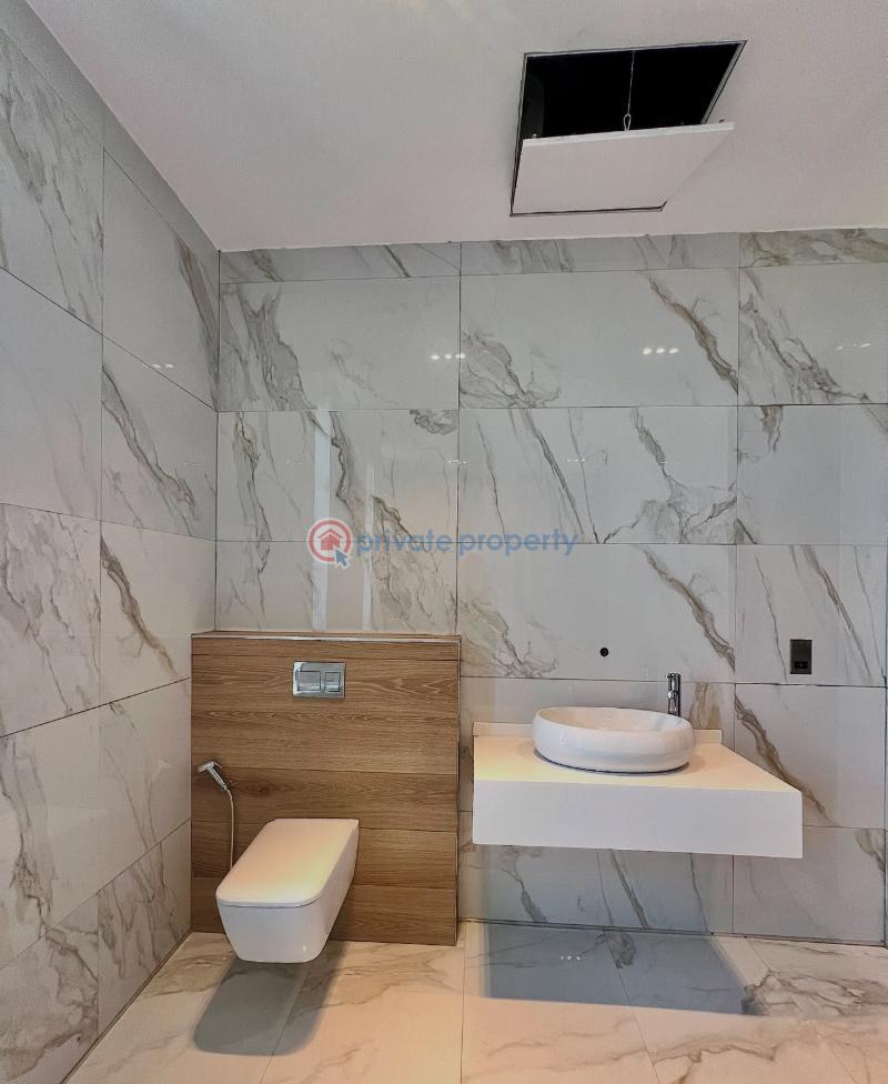 5 bedroom Detached Duplex For Sale Secure Estate At Osapa Lekki Osapa Lekki Lagos - 18