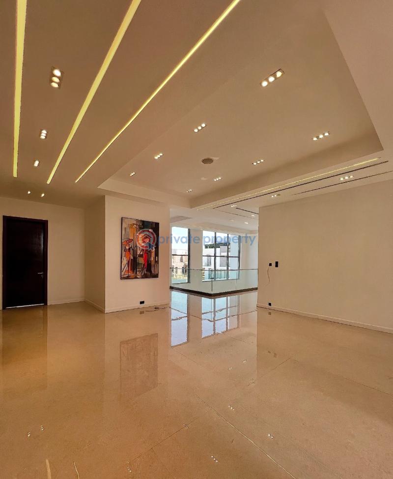 5 bedroom Detached Duplex For Sale Secure Estate At Osapa Lekki Osapa Lekki Lagos - 11