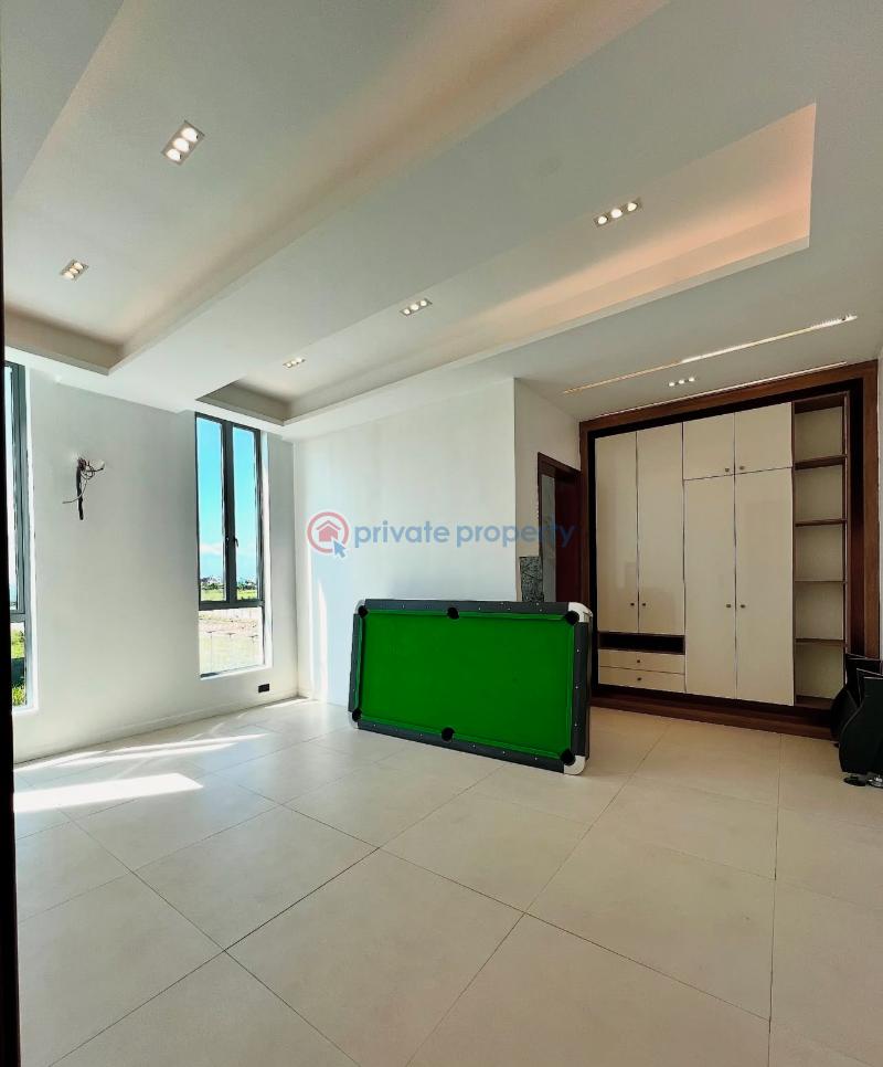 5 bedroom Detached Duplex For Sale Secure Estate At Osapa Lekki Osapa Lekki Lagos - 19