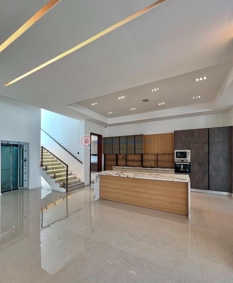 5 bedroom Detached Duplex For Sale Secure Estate At Osapa Lekki Osapa Lekki Lagos - 8