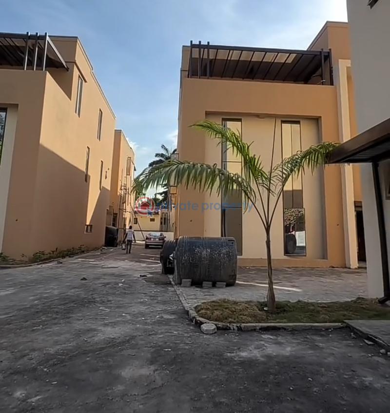 5 bedroom Detached Duplex For Sale Maitama Abuja Phase 1  - 3