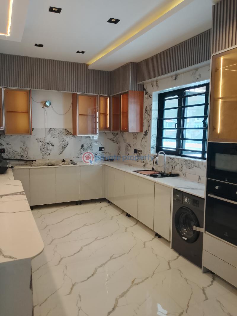 5 bedroom Detached Duplex For Sale Off Freedom Way Lekki Lagos - 5