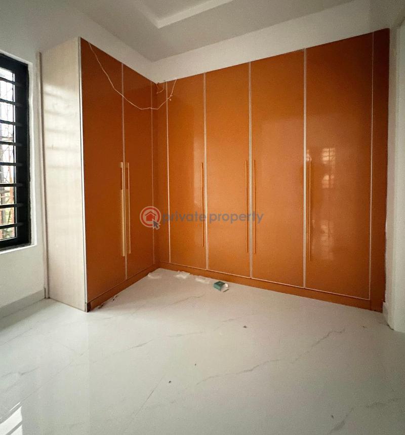 5 bedroom Detached Duplex For Sale Secure Estate At Ikoyi Lagos Ikoyi Lagos - 25