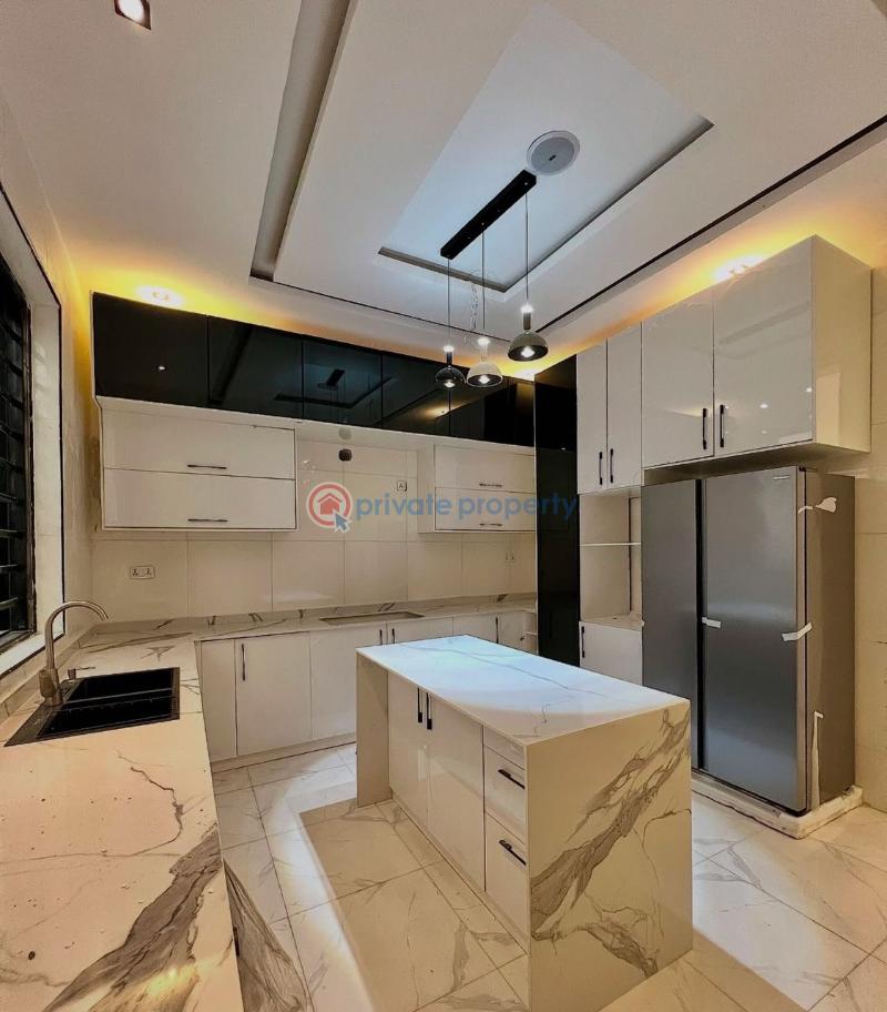 5 bedroom Detached Duplex For Sale Chevron Lekki Phase 2 Lagos - 3