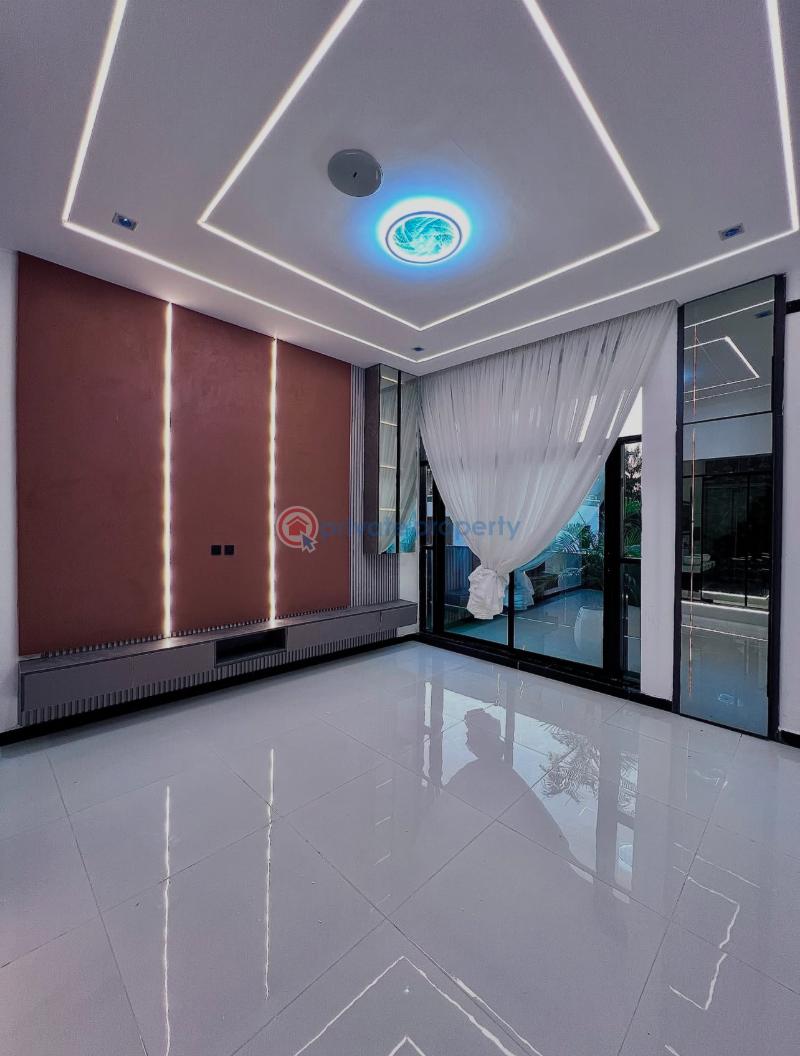 5 bedroom Detached Duplex For Sale Secure Estate At 2nd Tollgate Lekki Along Lekki Expressway Lagos - 16