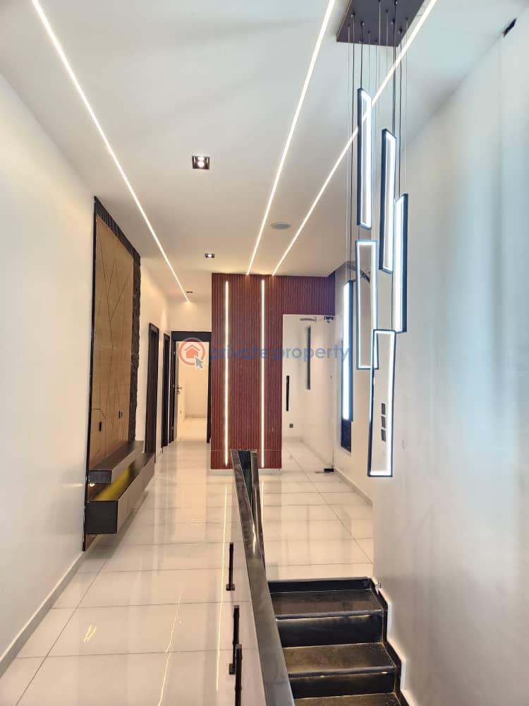 5 bedroom Detached Duplex For Sale Chevron Drive Lekki Lagos - 2