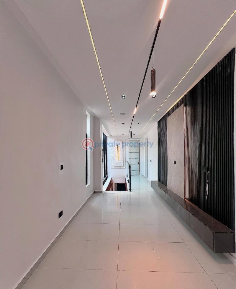 5 bedroom Detached Duplex For Sale Secure Estate At Ajah Lekki Ajah Lagos - 9