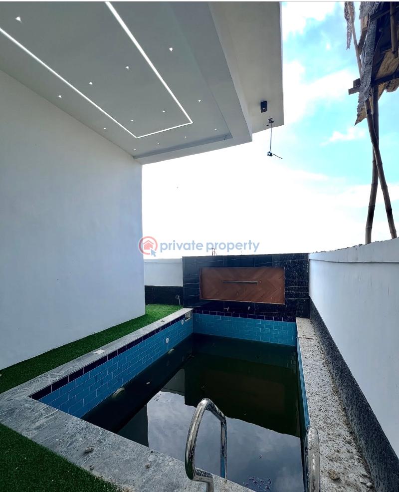 5 bedroom Detached Duplex For Sale Secure Estate Ajah Lagos - 1