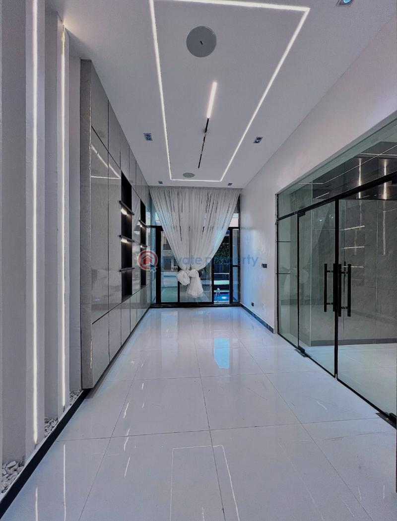 5 bedroom Detached Duplex For Sale Secure Estate At 2nd Tollgate Lekki Along Lekki Expressway Lagos - 8