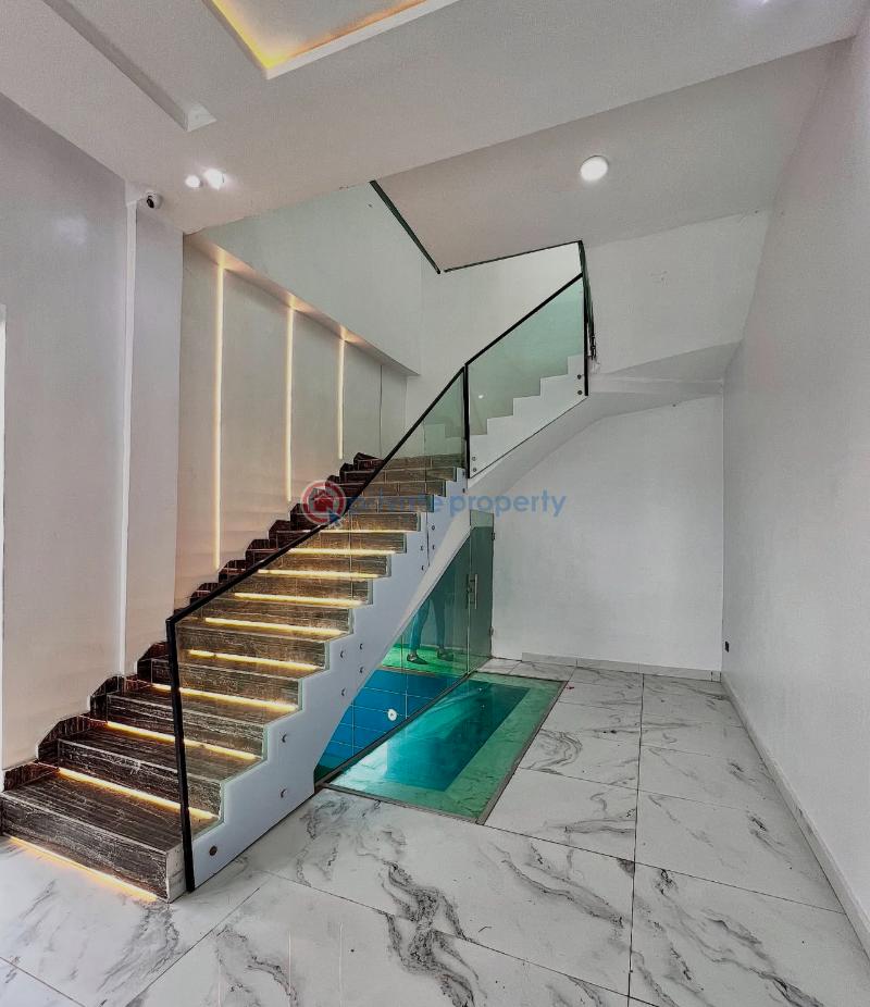 5 bedroom Detached Duplex For Sale Secure Estate At Osapa Lekki Osapa Lekki Lagos - 6