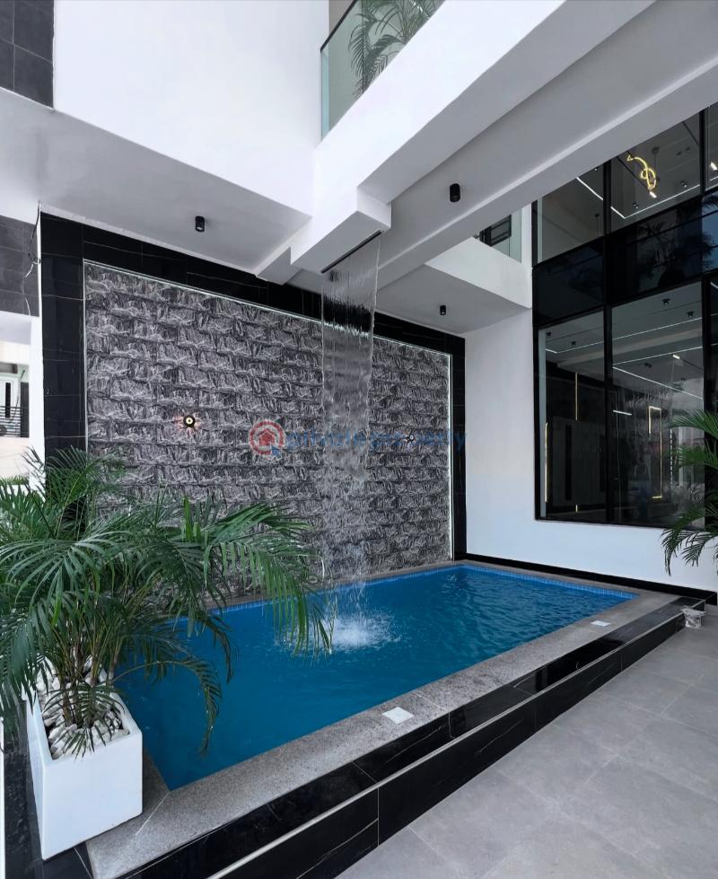 5 bedroom Detached Duplex For Sale Ikota Lekki Lagos - 2