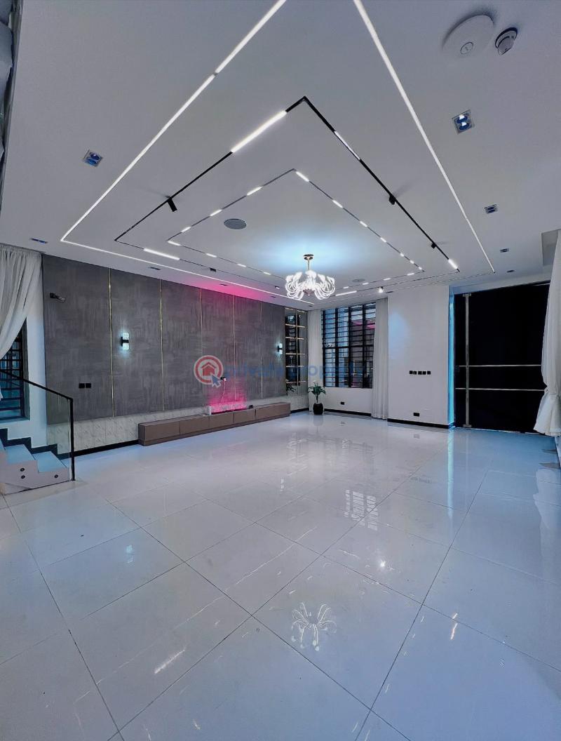 5 bedroom Detached Duplex For Sale Secure Estate At 2nd Tollgate Lekki Along Lekki Expressway Lagos - 6