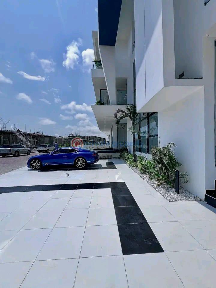 5 bedroom Maisonette For Sale Osapa Lekki Lagos - 0