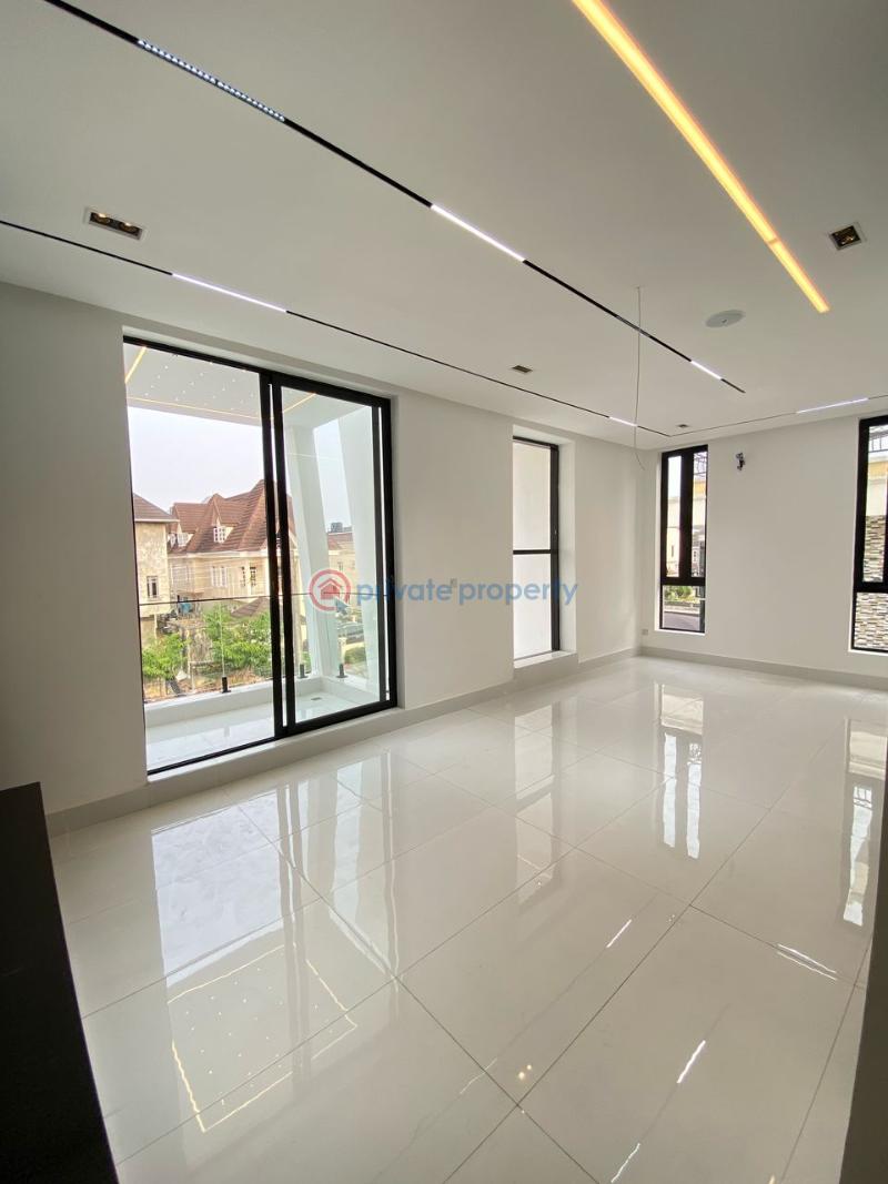 5 bedroom Terrace For Sale Osapa,lekki Lagos Osapa Lekki Lagos - 9