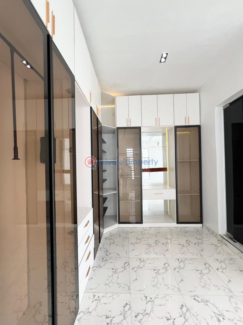 5 bedroom Detached Duplex For Sale Chevron Drive Lekki Lagos - 3