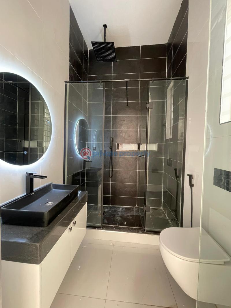 5 bedroom Detached Duplex For Sale Chevron Lekki Chevron Drive Lekki Lagos - 12