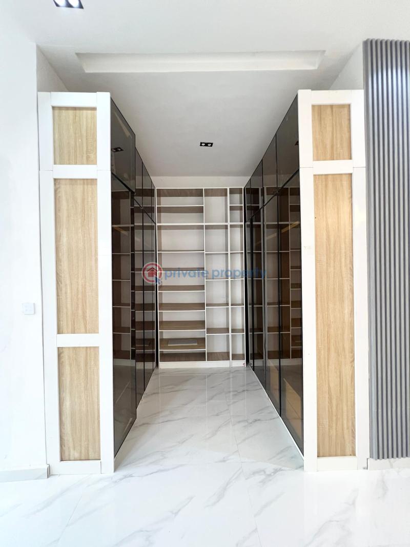 5 bedroom Detached Duplex For Sale Chevron Lekki Chevron Drive Lekki Lagos - 25
