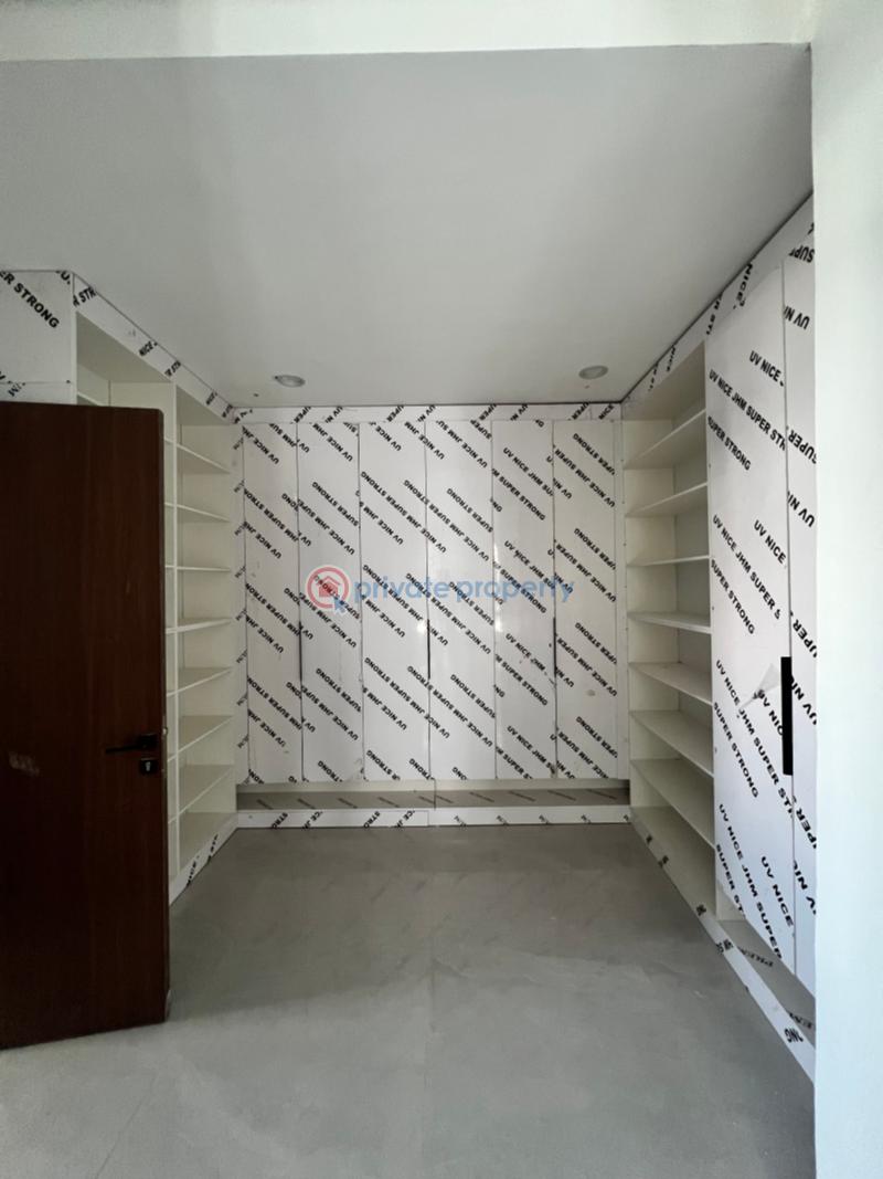 Contemporary 6 bedroom detached with 2 rooms  bq - 23 6 bedroom Detached Duplex For Sale Old Ikoyi Ikoyi Lagos - 23