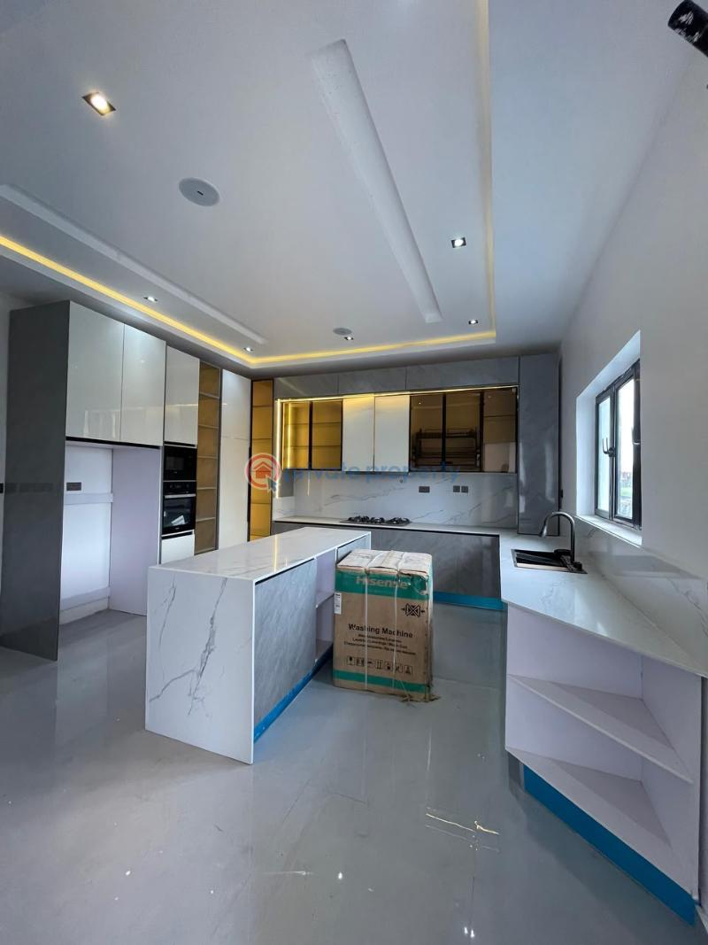 7 bedroom Detached Duplex For Sale Ikate Elegushi Lekki Lagos - 3