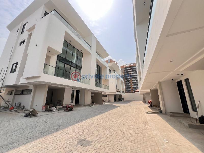 4 bedroom Semi detached Duplex For Sale Parkview Estate Ikoyi Lagos - 1
