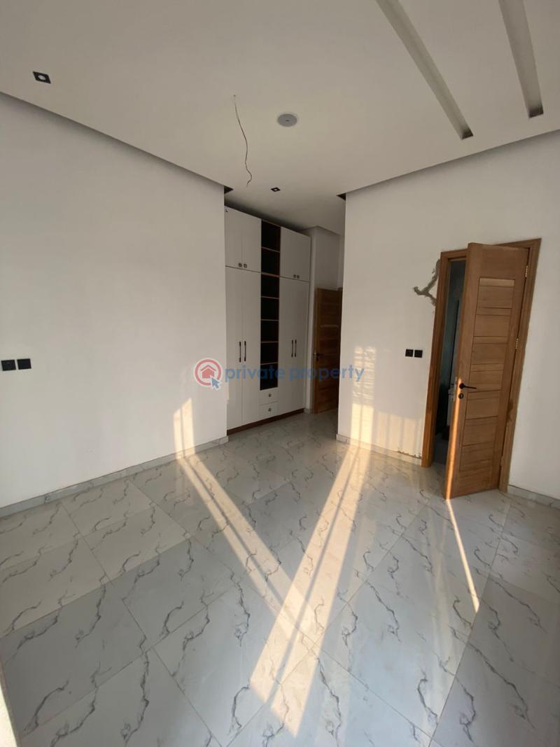 5 bedroom Detached Duplex For Sale Chevron Drive Lekki Lagos - 5