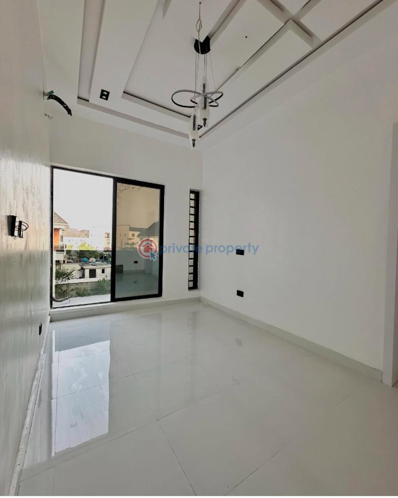 4 bedroom Detached Duplex For Sale Secure Estate At 2nd Tollgate Lekki Along Lekki Expressway Lagos - 4