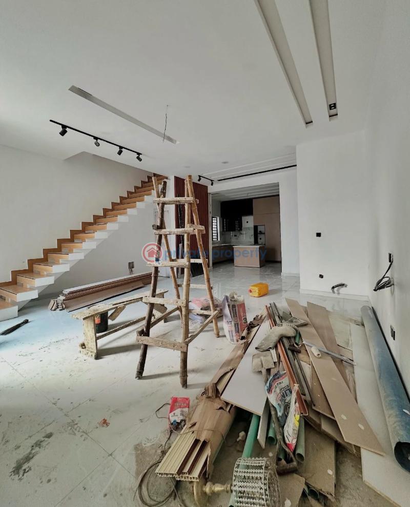 4 bedroom Detached Duplex For Sale Secure Estate At 2nd Tollgate Lekki Along Lekki Expressway Lagos - 1