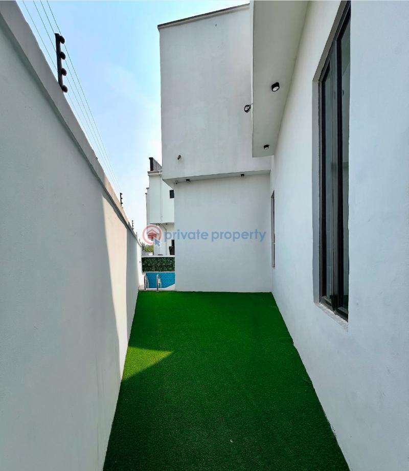 5 bedroom Detached Duplex For Sale Secure Estate At Orchid Lekki Along Lekki Expressway Lagos - 1