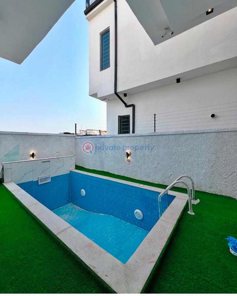 5 bedroom Detached Duplex For Sale Secure Estate At Ajah Lekki Ajah Lagos - 1