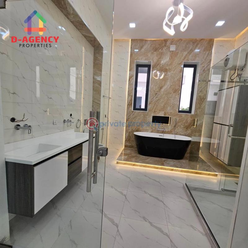 5 bedroom Duplex For Sale Osapa London Lekki Lagos - 7